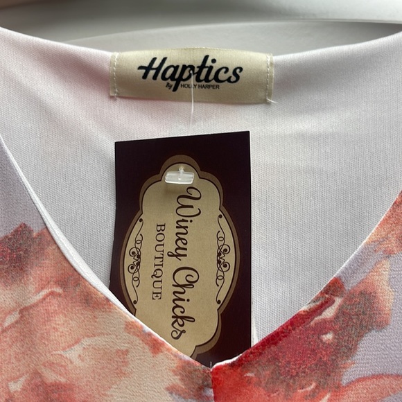 Haptics Floral Dress - Picture 3 of 3